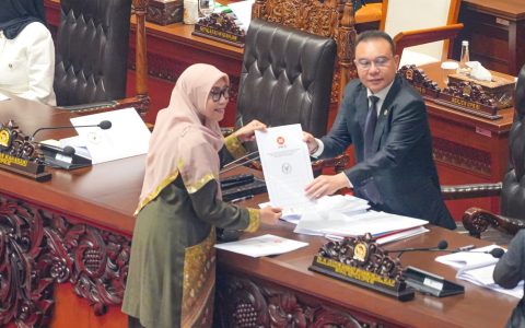 DPR Resmi Setujui RUU Perlindungan Ketenagakerjaan Jadi Usul Inisiatif