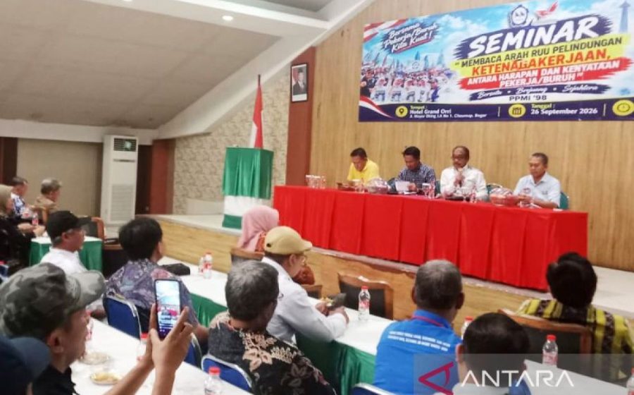 UU Pelindungan Ketenagakerjaan Resmi Disahkan, Masa Transisi Satu Tahun hingga 2027