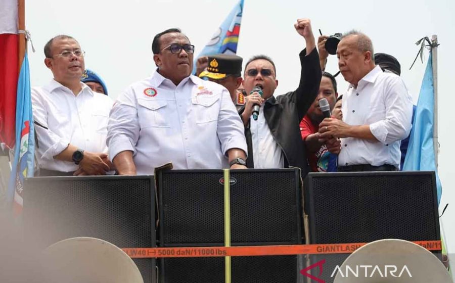 UU Pelindungan Ketenagakerjaan Disahkan: Dampak Nyata bagi Buruh dari PHK hingga Pesangon