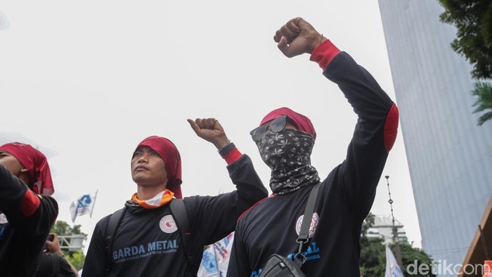 Aturan PHK dalam UU Ketenagakerjaan Baru: Perlindungan atau Celah Praktik?