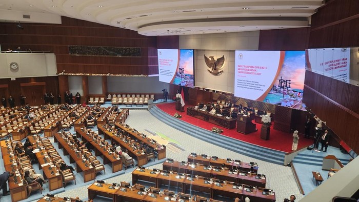 DPR Sahkan UU Perlindungan Ketenagakerjaan, Buruh Sambut dengan Apresiasi dan Catatan