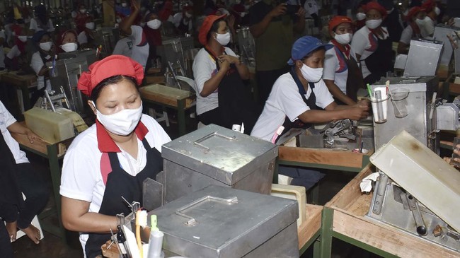 UU Ketenagakerjaan Baru Direspons Buruh: Perlindungan Lebih Kuat, tapi Celah Masih Terbuka